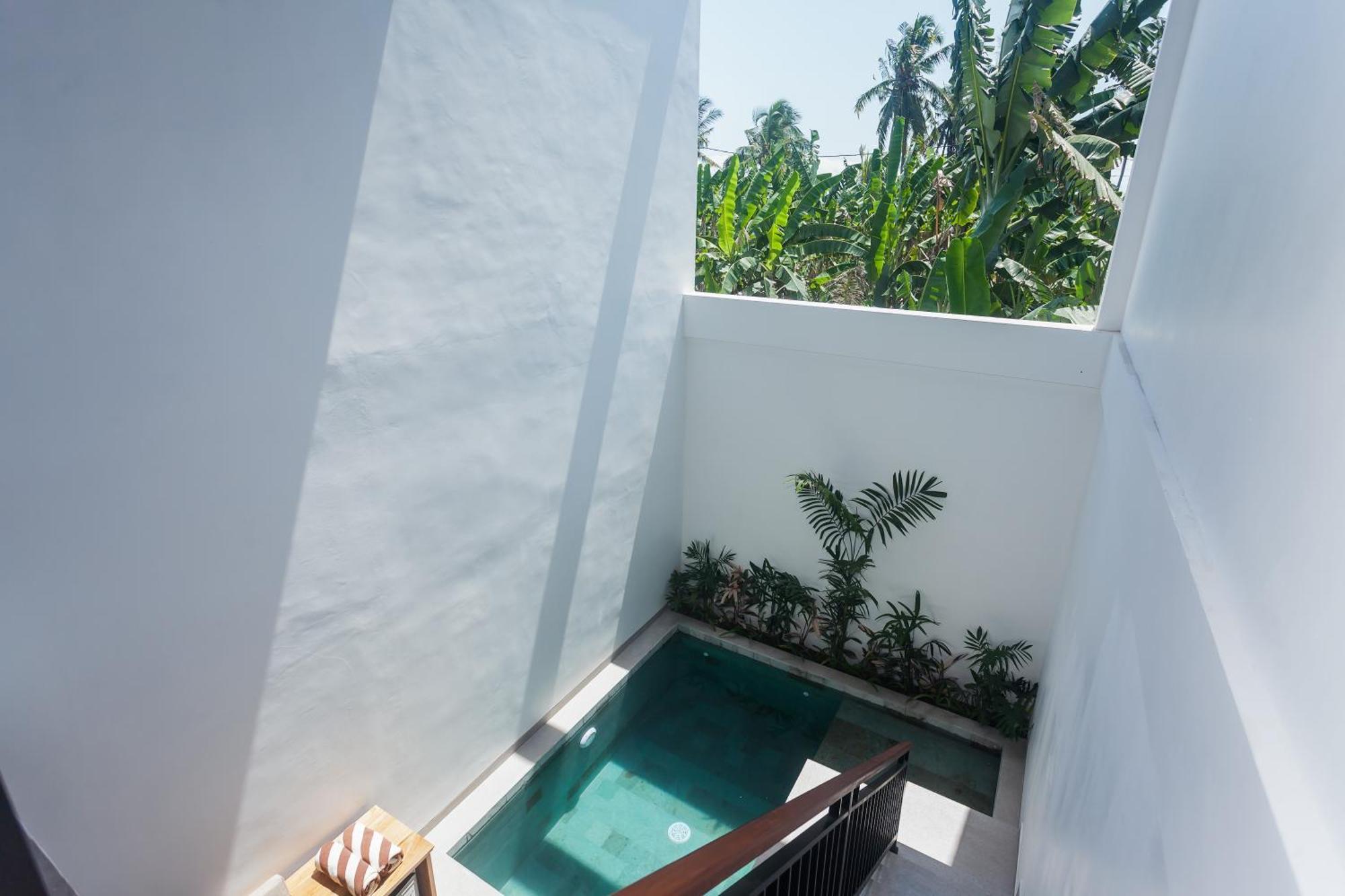 Sujiwa Ubud Hotel & Villa Esterno foto